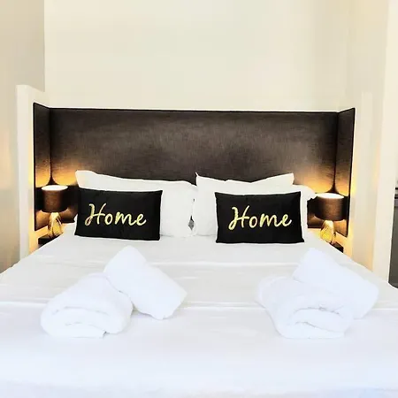 Center, Chic For 2-4, Balcony, Ac *